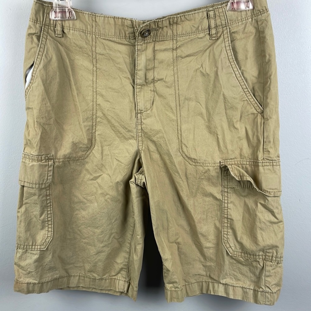 Preowned old navy brown cargo shorts